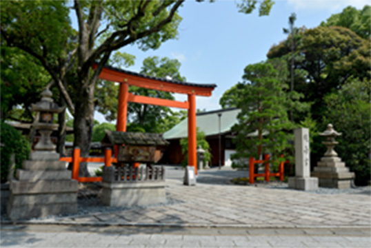 写真：神社イメージ