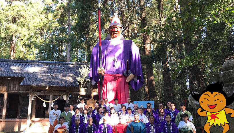 写真：「弥五郎人形行事」宮崎県日南市・田ノ上八幡神社（11月1日）