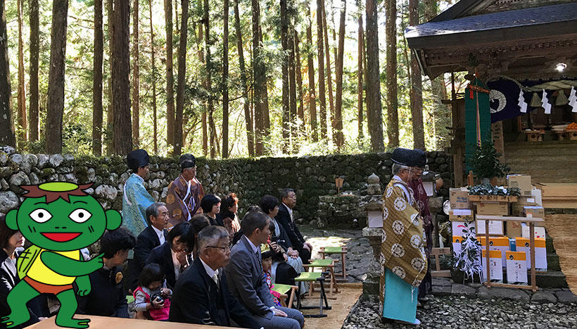 写真：「どぶろく祭り」三重県・大森神社（11月23日）