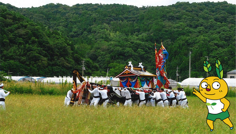 写真：「興津八幡宮大祭」高知県高岡郡四万十町・八幡宮（10月15日）