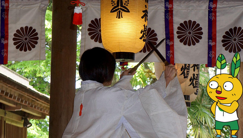 写真：「御霊神社太々神楽祭」奈良県五條市霊安寺町・御霊神社（4月第4日曜日隔年）