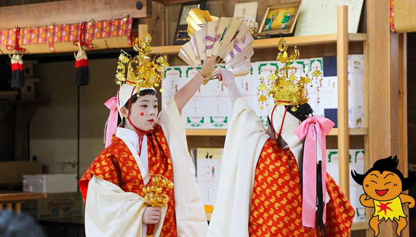 写真：<ruby><rb>白山中居神社</rb><rt>はくさんちゅうきょじんじゃ</rt></ruby>（岐阜県郡上市白鳥町石徹白鎮座）